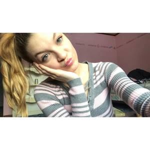 Meet your Posher, Kaitlyn